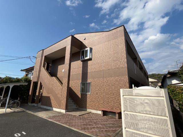 エーデル