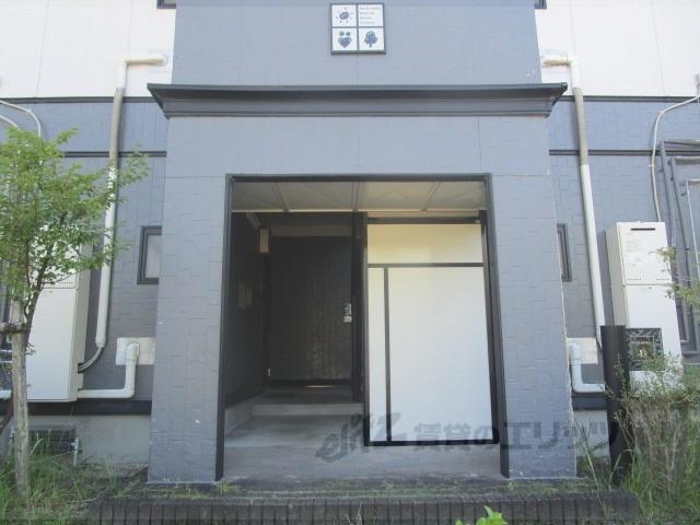 サンビレッジ学園前東坂D
