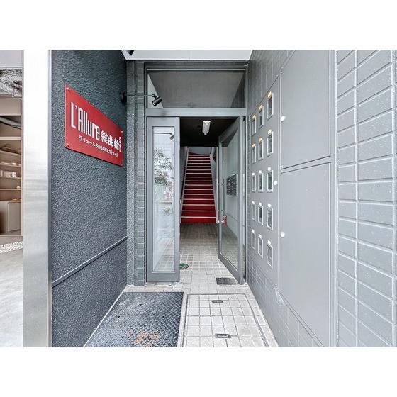 LALLURE総曲輪ST