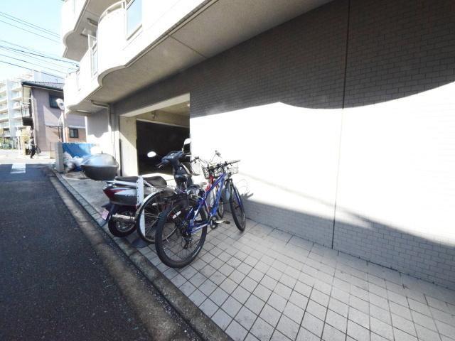 プラザ丸山
