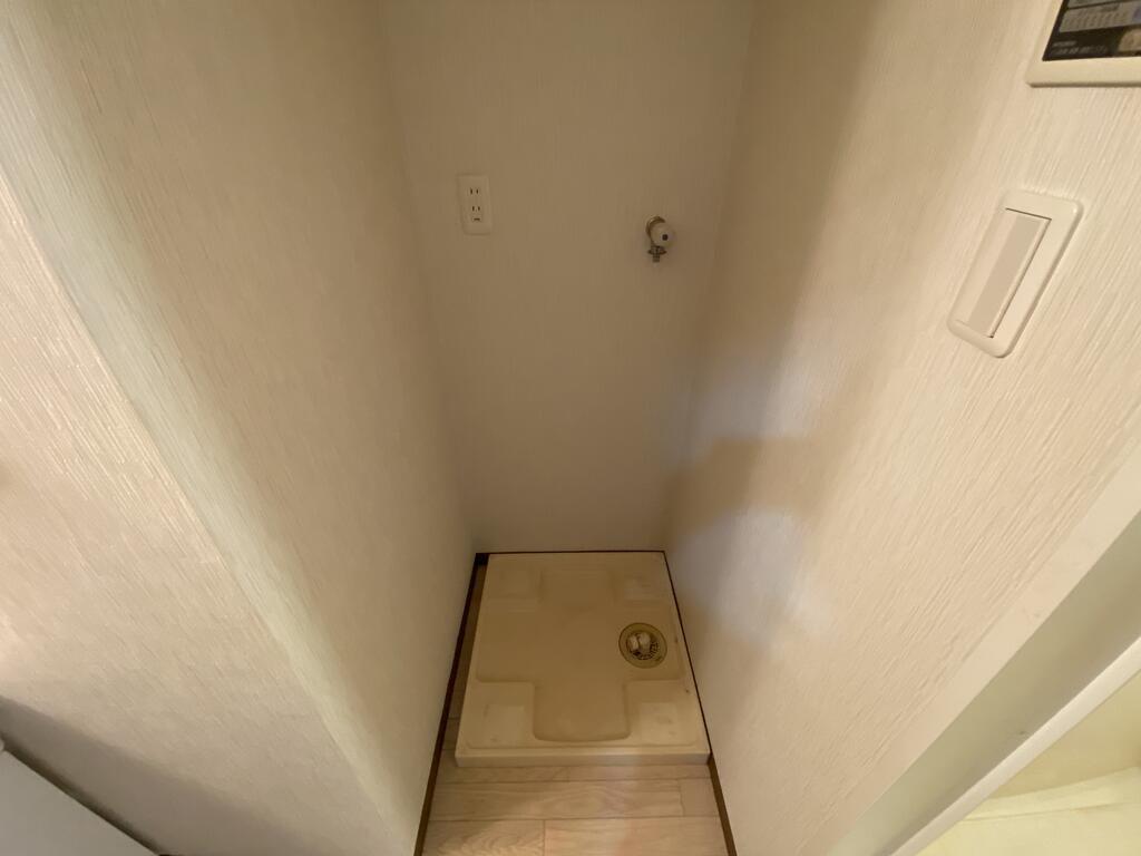 ロックウェル石名坂