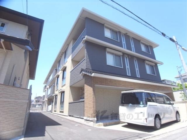 サン・フローラ伏見板橋