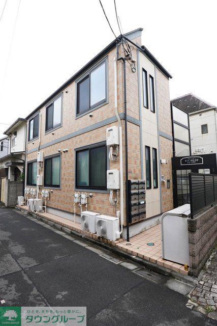 RAY HOUSE
