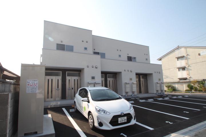 ラック平井