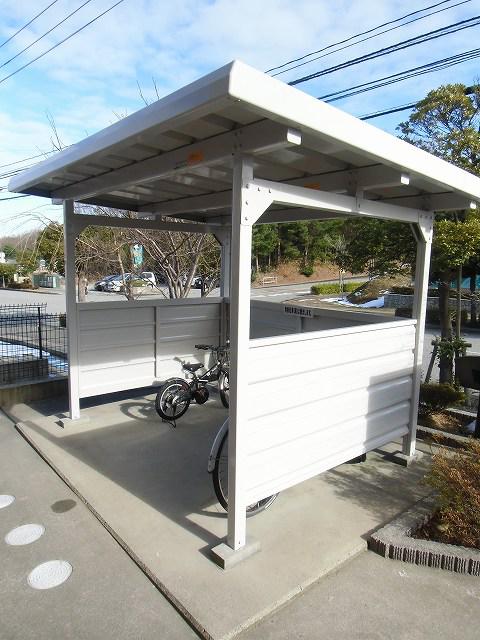 ハクセン泉台 202号