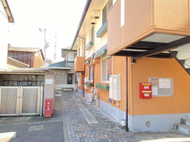 シャトル泉