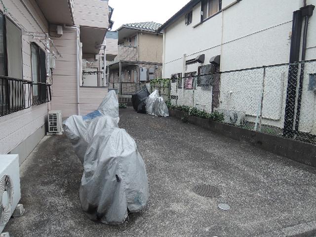 ニューヴィレッジ