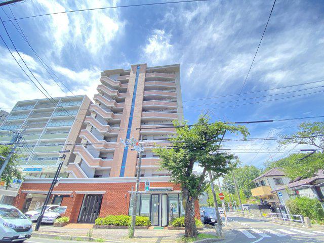 イースタンヒルズ藤が丘駅前