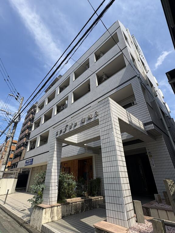プチメゾン薬院III