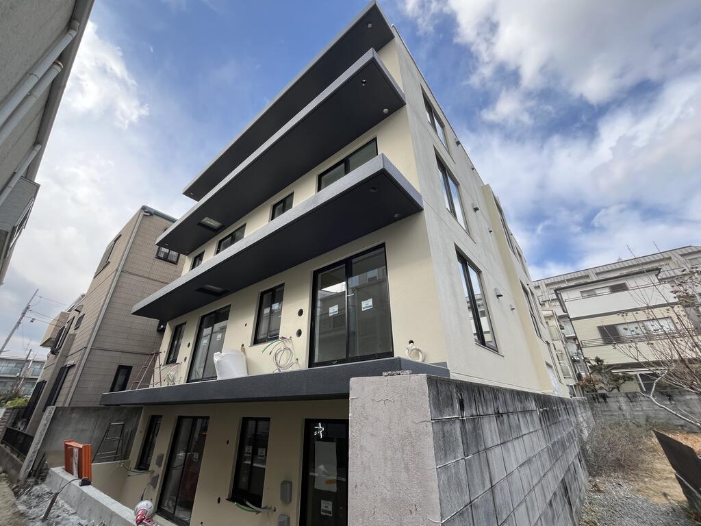 フリージェ夙川南郷