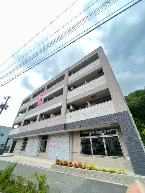 コンソラータ谷上
