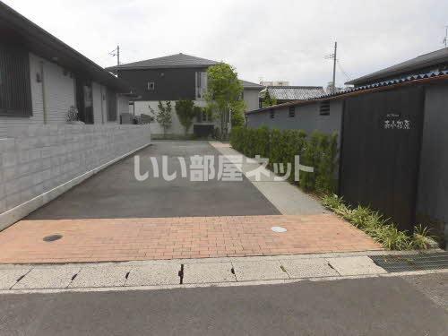 シャーメゾン南小松原 A棟