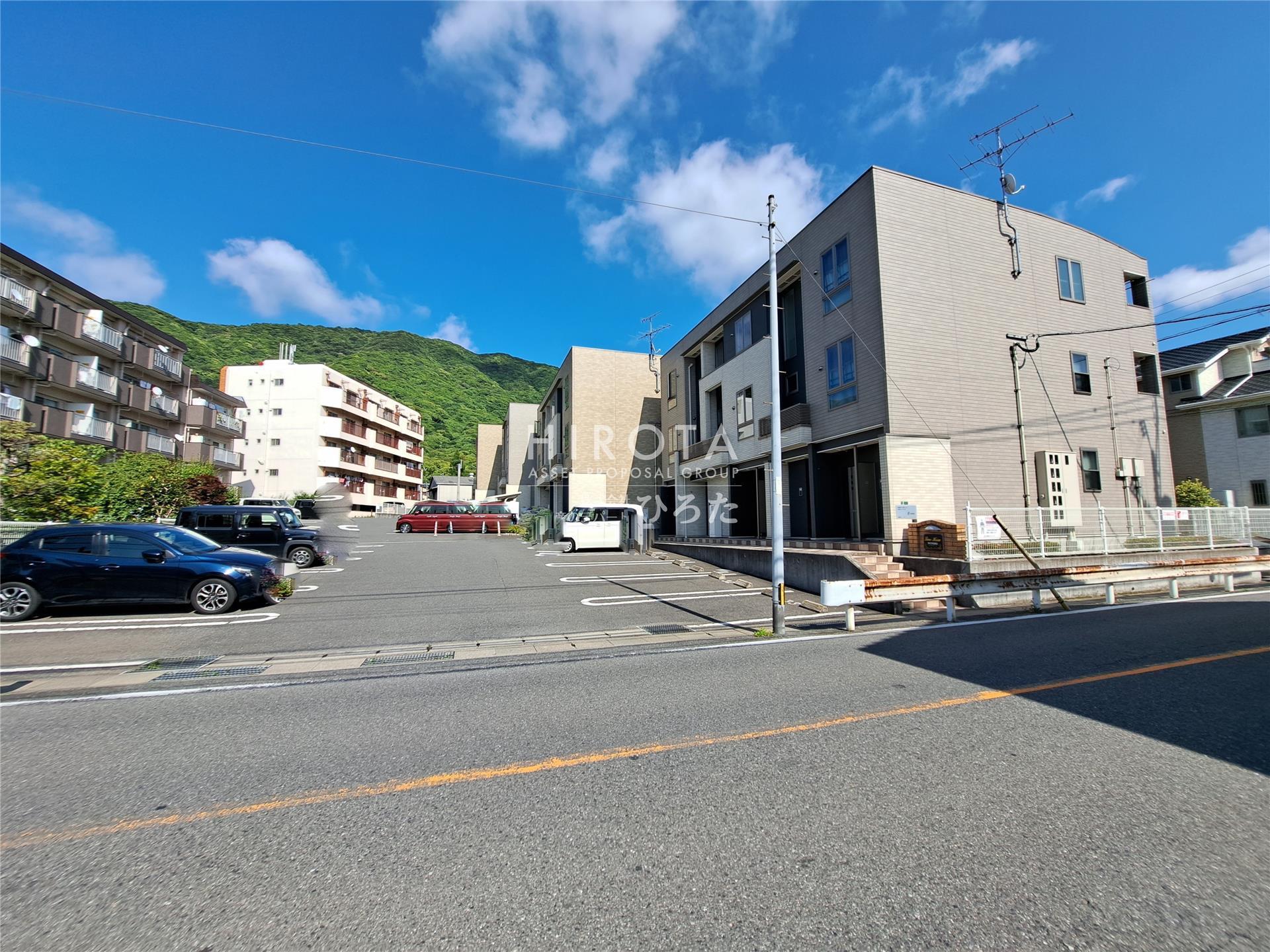 ラインハイム足立山B