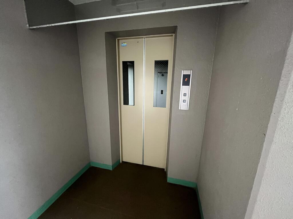 アコーズ泉中央