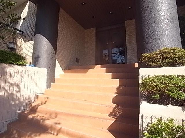 ロイヤルメゾン岡本