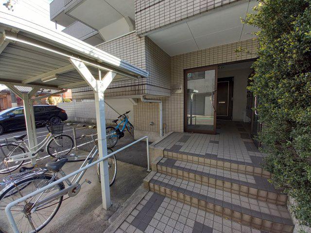 リノバス名港(1K/3階)の外観写真