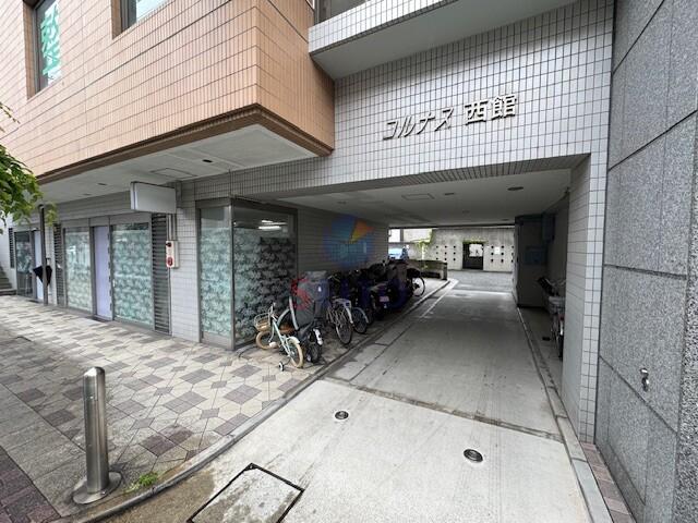 コルナス西館