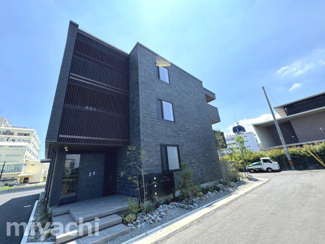 シャーメゾン プレミアス 下助任
