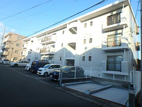 エステート半田山