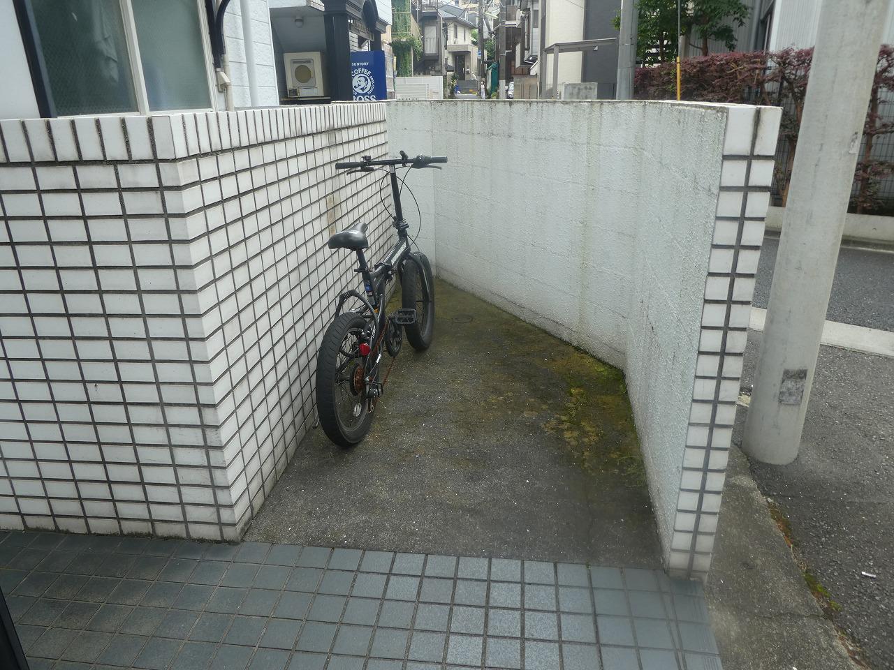 レオパレス三軒茶屋A棟