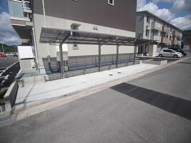 D-ROOM寺家駅前A棟  