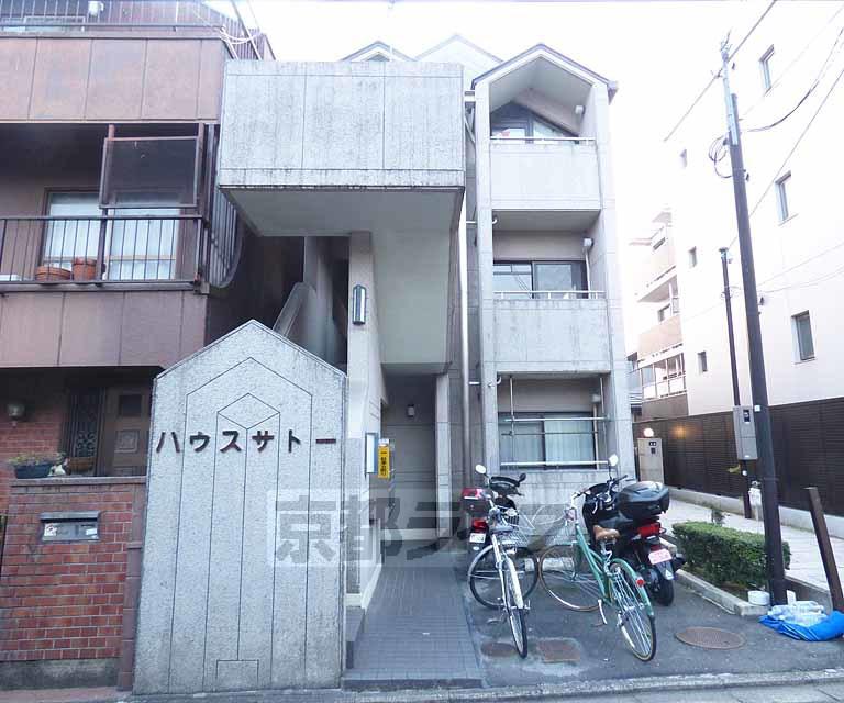 ハウスサトー(1K/3階)