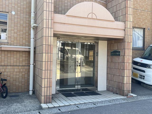 エクレール朝日屋
