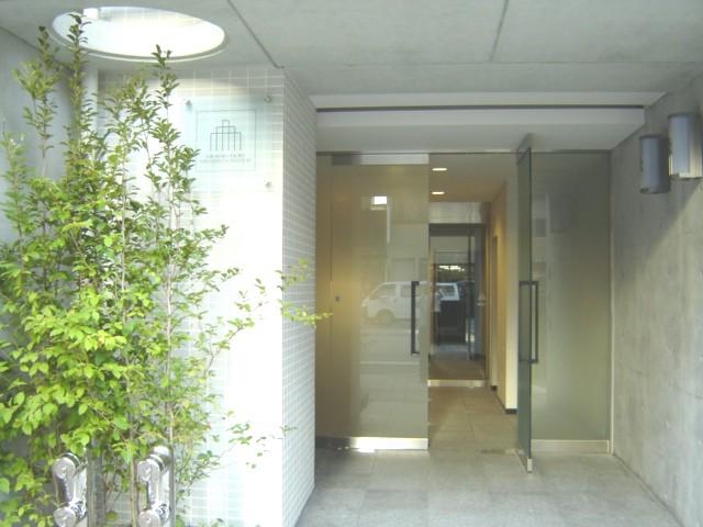 グラビスコート広島駅前通