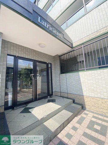 ラトリシエール
