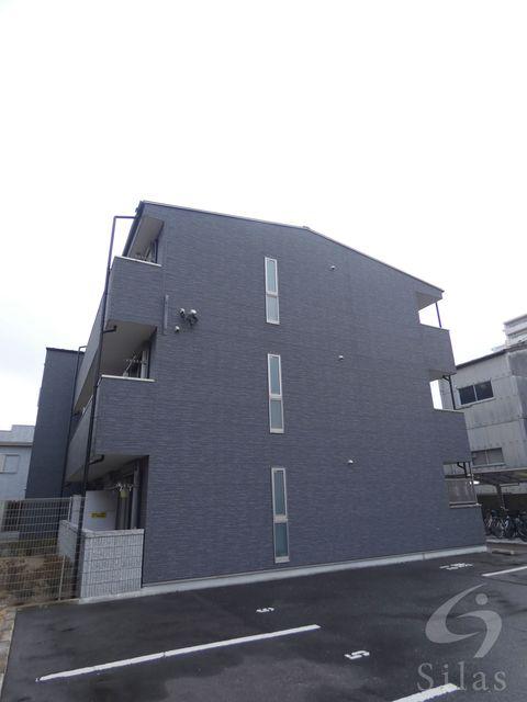 アンプルールフェール六反