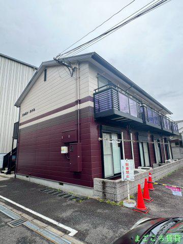 エレガンタナカ