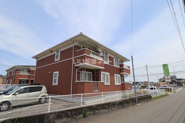 サンリット上万田B棟