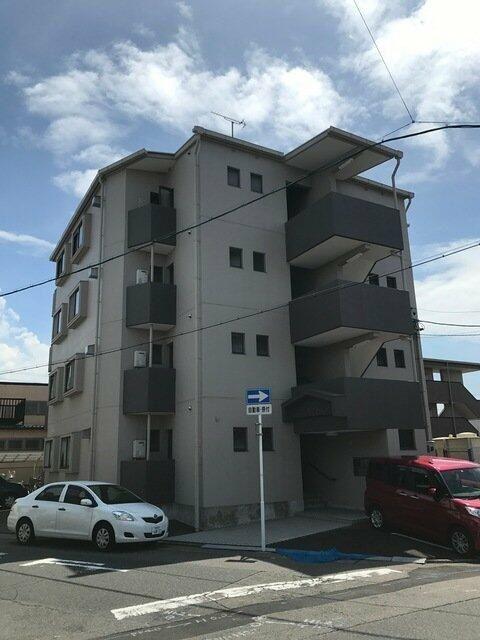 エステイト丸万