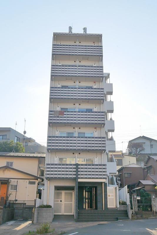 PREMIUM CUBE横浜反町 