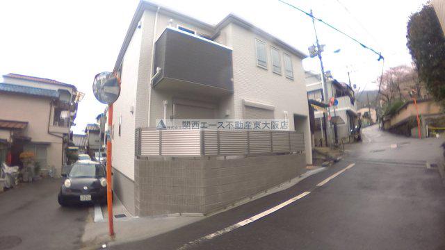 トロワ額田