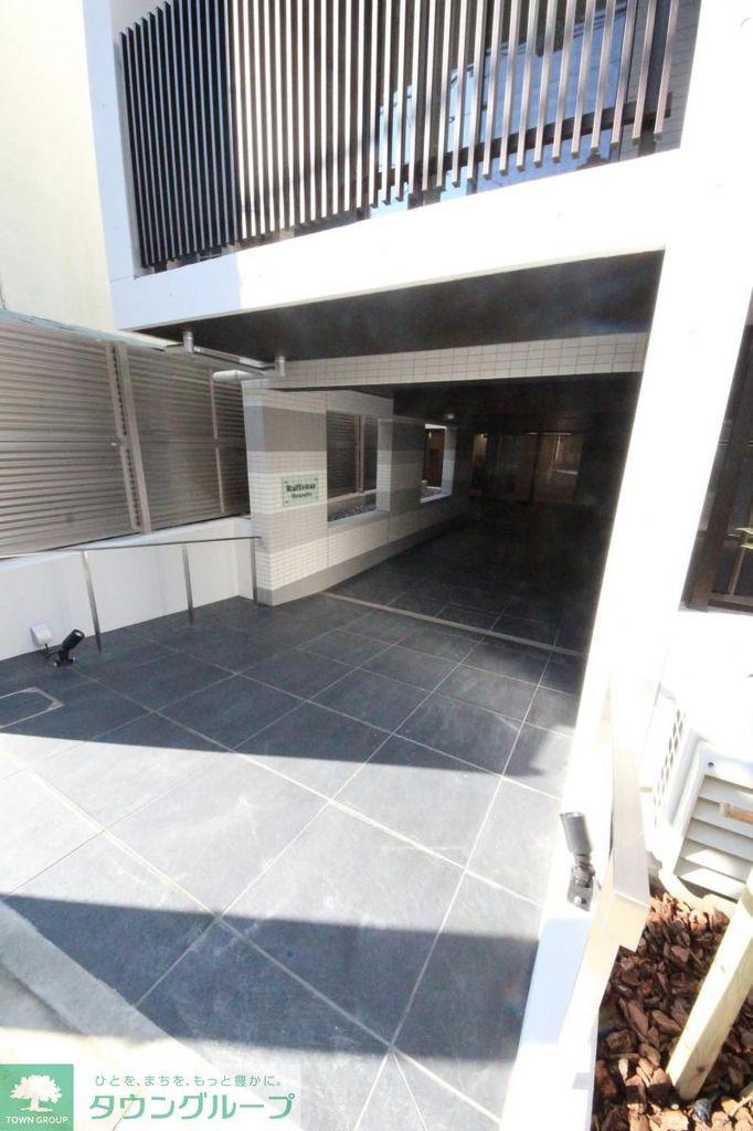 ラフィスタ方南町