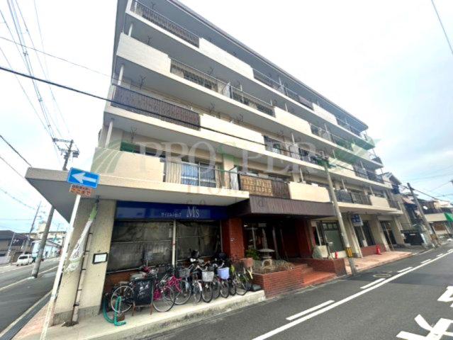 高井田ランプハウス