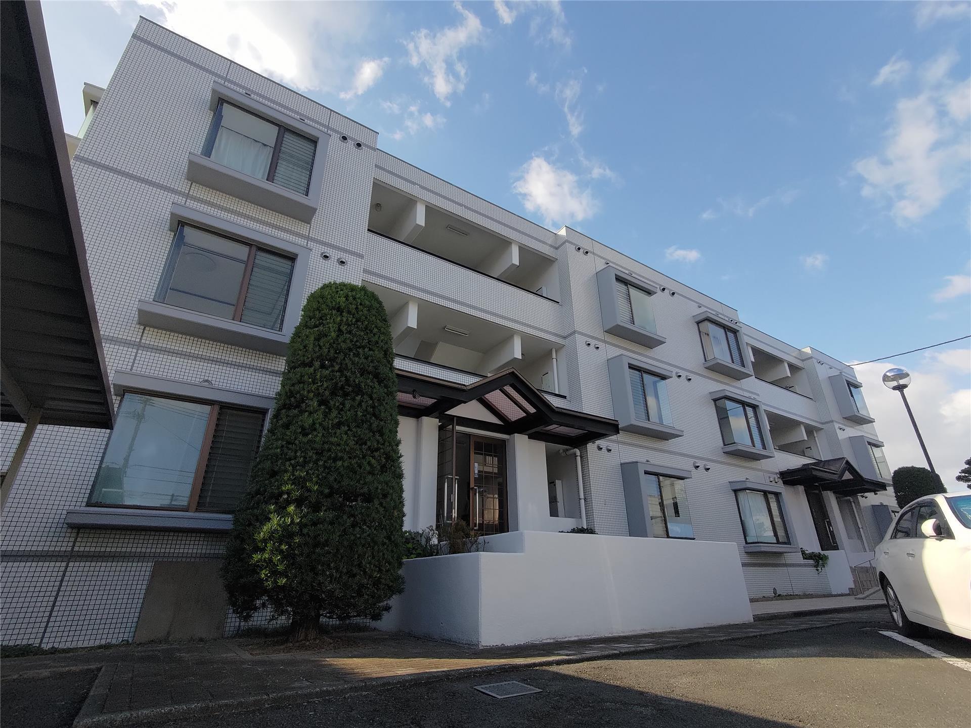 マンションアザレアA(4LDK/2階)