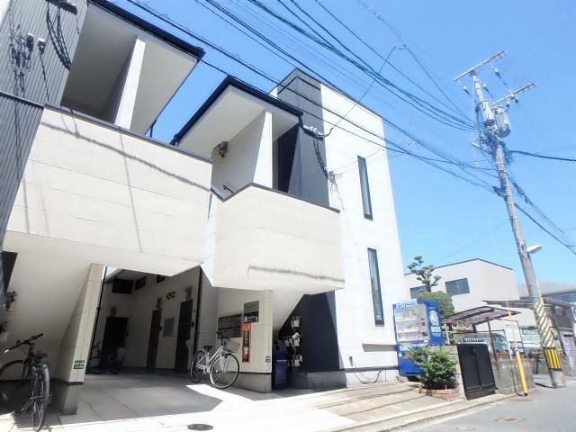 チェルカーレ箱崎