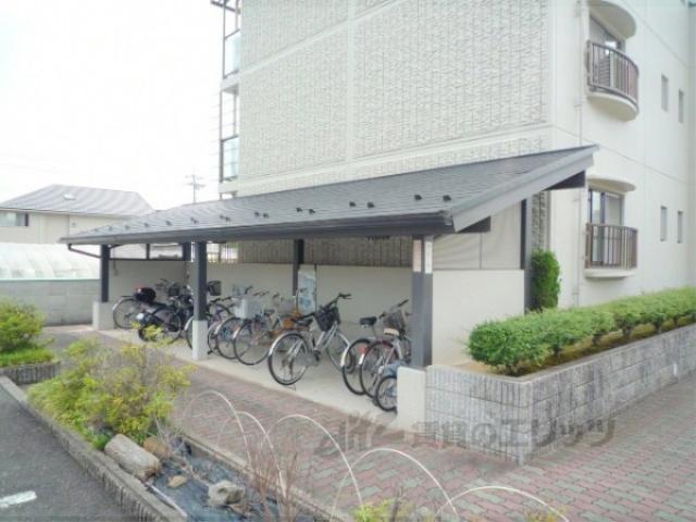 ヒルズ宝ケ池