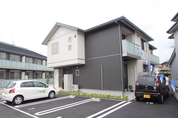シャーメゾン新保 B棟