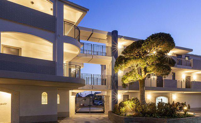 CREST GARDEN N