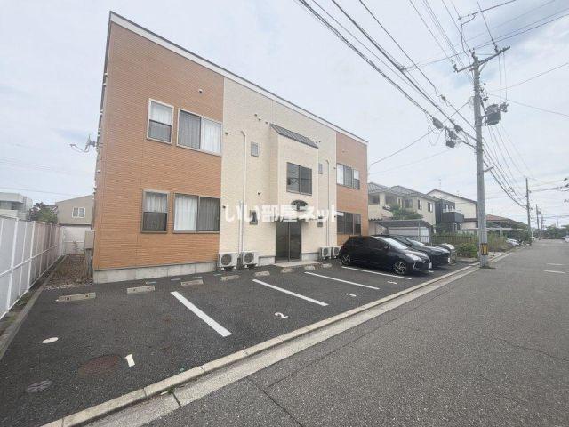 メモワール坂井東