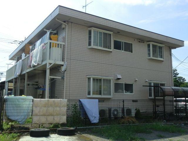 WHITE TERRACE
