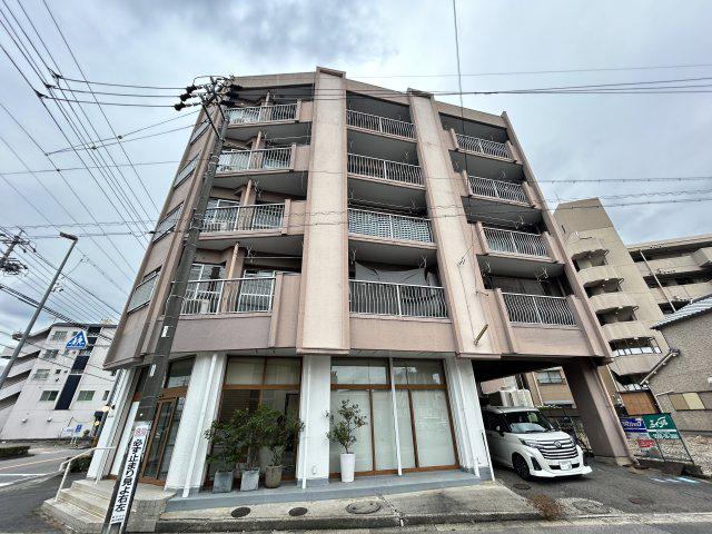 ラトゥール割塚