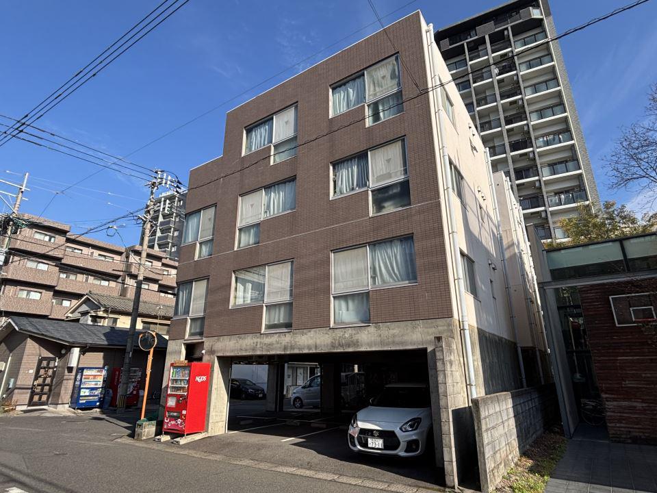 エミネンス参番館