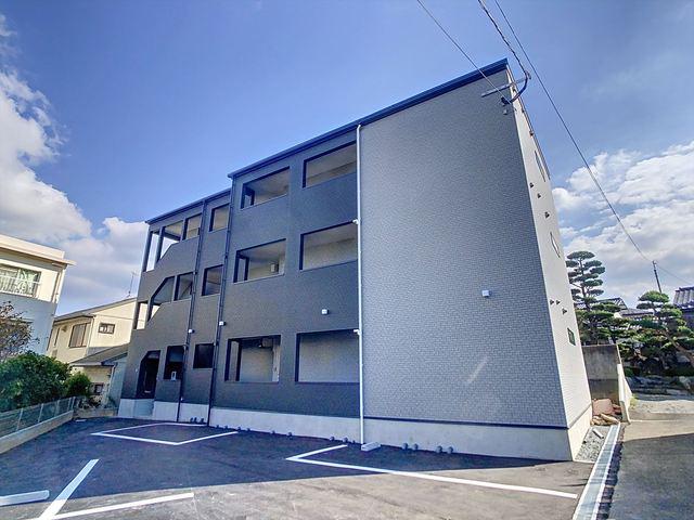 CRECIA前原駅前