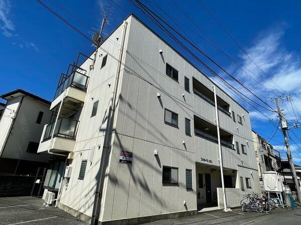 ファミーラシオン(2DK/1階)