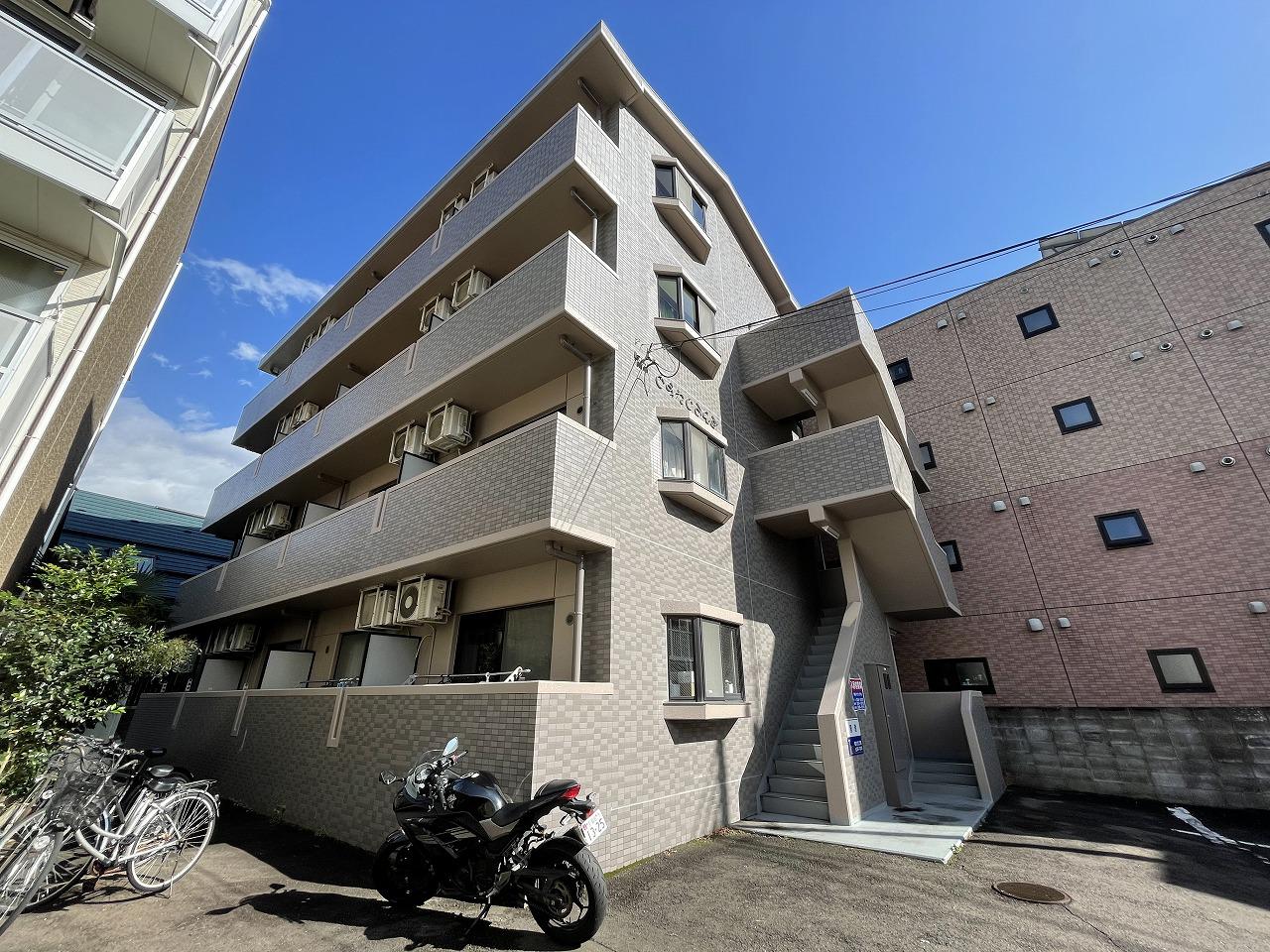 とみれじでんす