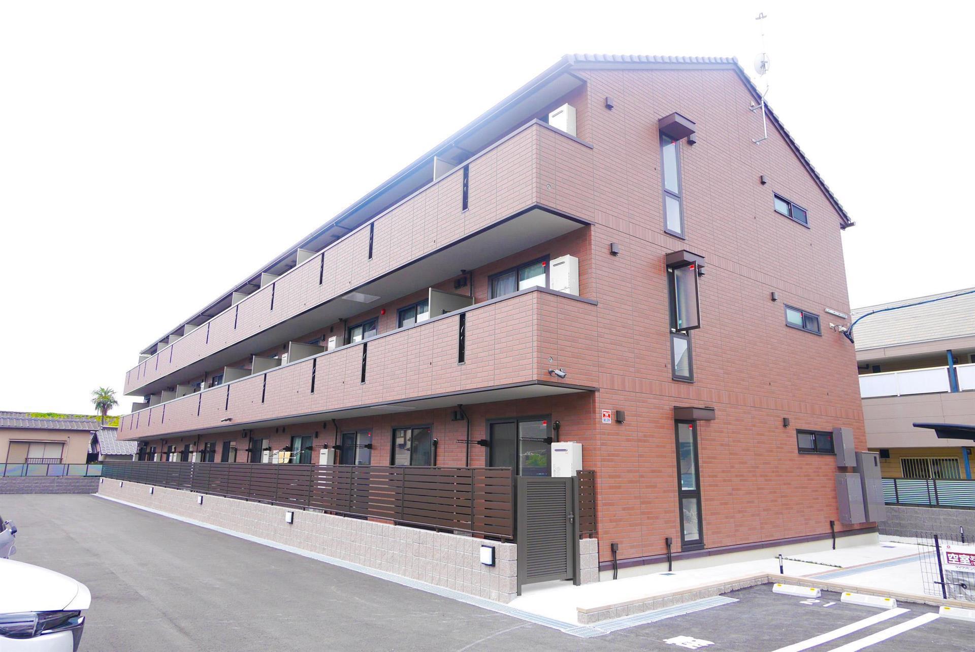 POLONIA KOKURA-KITA